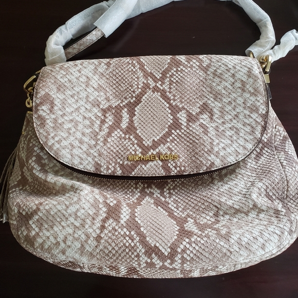 Michael Kors NWT Bedford Embossed Leather Satchel - Picture 2 of 11